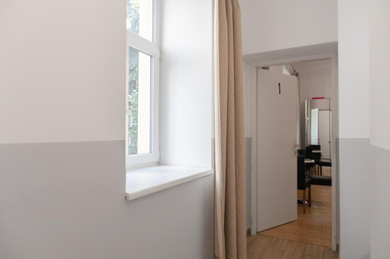 Delightful 2Br Shared Apartment - Ideal For Longstays ウィーン エクステリア 写真